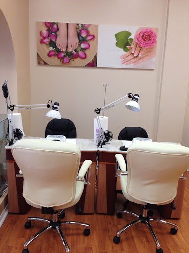 Hair Salon «Town Hair Salon», reviews and photos, 12 N Main St, Bel Air, MD 21014, USA