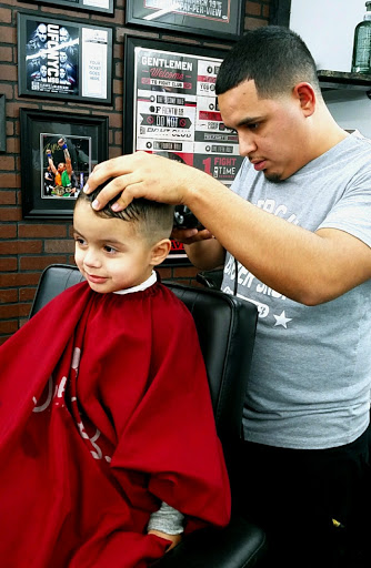 Barber Shop «Uppercuts Barber Shop», reviews and photos, 429 W Pioneer Pkwy, Grand Prairie, TX 75051, USA