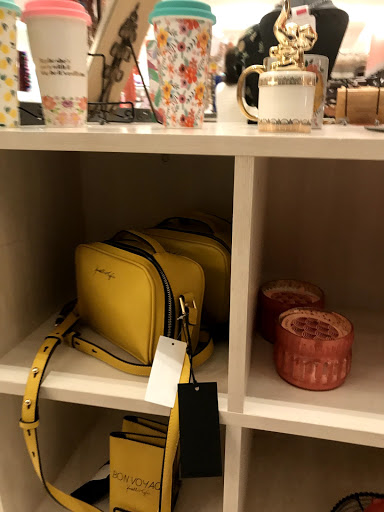 Fashion Accessories Store «Charming Charlie», reviews and photos, 5175 Deerfield Blvd, Mason, OH 45040, USA