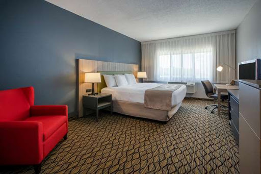 Days Inn & Suites by Wyndham Rochester Hills MI image 2