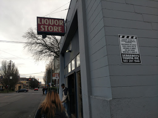 Liquor Store «Lloyd Center Liquor Store», reviews and photos, 1621 NE 9th Ave, Portland, OR 97232, USA