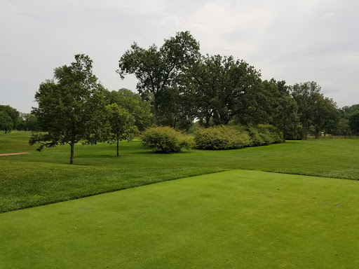 Golf Club «Indian Hill Club», reviews and photos, 1 N Indian Hill Rd, Winnetka, IL 60093, USA