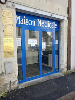 maison medicale à Chinon