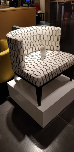 Furniture Store «Crate and Barrel», reviews and photos, 2800 Clarendon Blvd, Arlington, VA 22201, USA