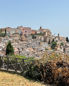 Comune di Loreto Aprutino Via Martiri Angolani, 4, 65014 Loreto Aprutino PE, Italia