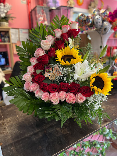 Florist «Floreria Alcatraz», reviews and photos, 159 Aldine Bender Rd #174, Houston, TX 77060, USA
