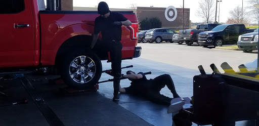Tire Shop «Discount Tire Store - Mount Juliet, TN», reviews and photos, 401 S Mt Juliet Rd #150, Mt Juliet, TN 37122, USA