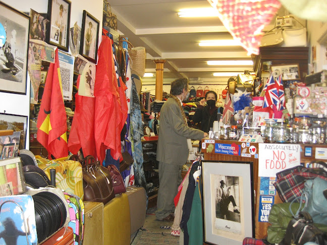 Reviews of Cenci vintage clothing & accessories in London - Clothing store