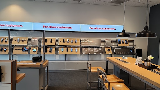 Cell Phone Store «Verizon», reviews and photos, 27149 185th Ave SE #123, Covington, WA 98042, USA