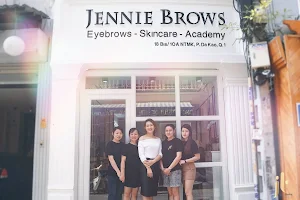 JENNIE BROWS in District 1 Saigon image