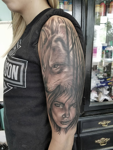 Tattoo Shop «Good Times Tattoo Company», reviews and photos, 14375 60th St N, Oak Park Heights, MN 55082, USA