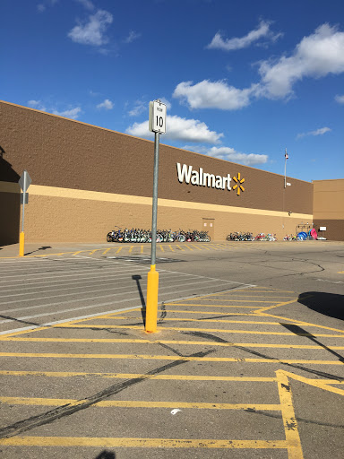 Department Store «Walmart Supercenter», reviews and photos, 38020 US-18, Prairie du Chien, WI 53821, USA