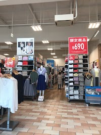 ユニクロ 大野城御笠川店