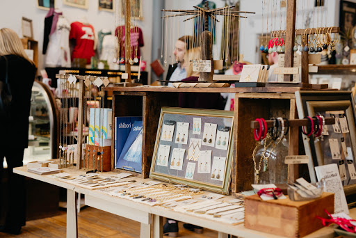 Jewelry Store «Bella Vita Jewelry & Gifts», reviews and photos, 523 S Louisiana St #175, Little Rock, AR 72201, USA