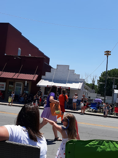 Discount Store «Dollar General», reviews and photos, 21 E Main St, Pittsboro, IN 46167, USA