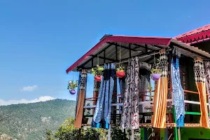 The Chakras Valley Homestay (द चकरास वैली होमस्टे ) image