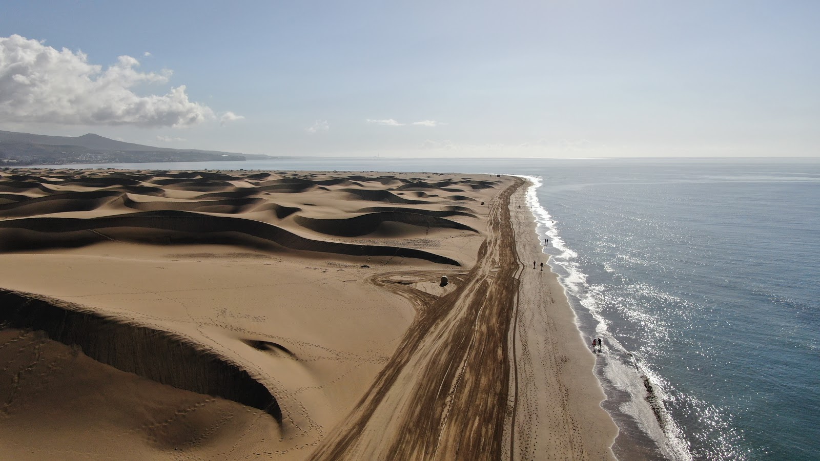 Foto von Maspalomas Wild mit heller feiner sand Oberfläche