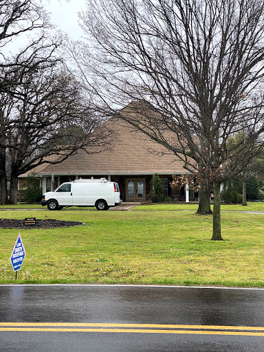 Roofing Contractor «Lon Smith Roofing & Construction», reviews and photos, 904 E Waggoman St, Fort Worth, TX 76110, USA