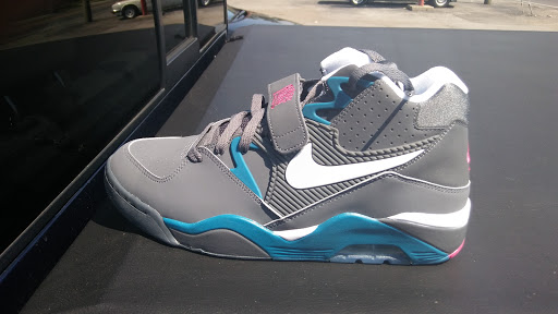 Fashion Accessories Store «Rock Star Fashion», reviews and photos, 1881 Lockbourne Rd, Columbus, OH 43207, USA