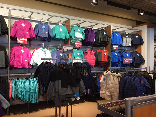 Sportswear Store «Columbia Sportswear Outlet Store at Prime Outlets Williamsburg», reviews and photos, 5711-37 Richmond Rd, Williamsburg, VA 23188, USA