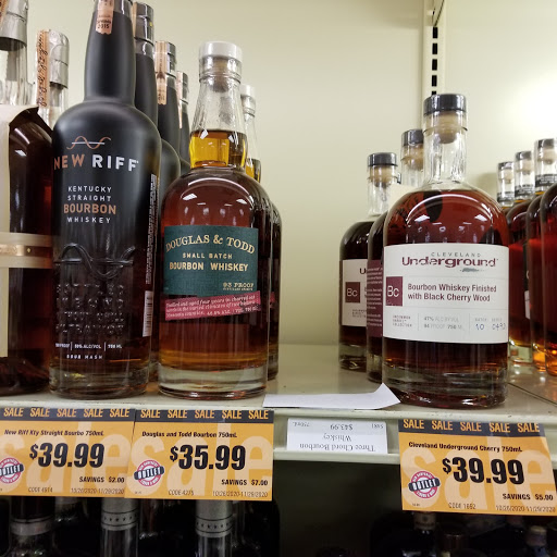 State Liquor Store «NH Liquor & Wine Outlet», reviews and photos, 18 Weirs Rd, Laconia, NH 03246, USA
