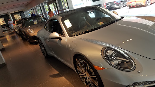 Porsche Dealer «Porsche of Tysons Corner», reviews and photos, 8601 Westwood Center Dr, Vienna, VA 22182, USA