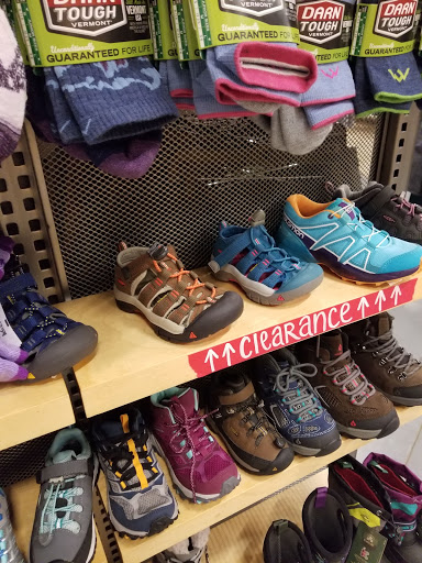 Camping Store «REI», reviews and photos, 350 Independence Blvd, Virginia Beach, VA 23462, USA