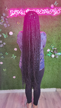 Glowing Beauty's Beautique - Photo 1 - Car repair in , Dover