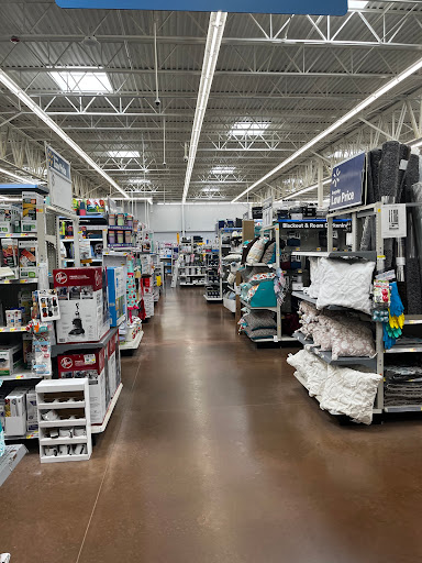 Department Store «Walmart Supercenter», reviews and photos, 3240 Wilkinson Blvd, Charlotte, NC 28208, USA