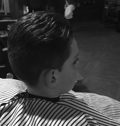 Barber Shop «Applewood Village Barbershop», reviews and photos, 2070 Youngfield St, Lakewood, CO 80215, USA
