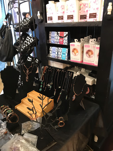 Lingerie Store «LiviRae Lingerie», reviews and photos, 440 Ernest W Barrett Pkwy NW #31, Kennesaw, GA 30144, USA