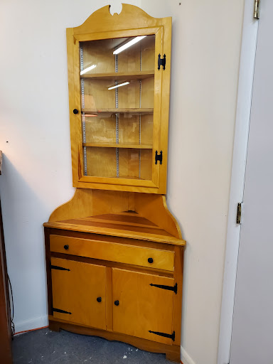 Furniture Store «Antiques To Present», reviews and photos, 1071 PA-100, Bechtelsville, PA 19505, USA