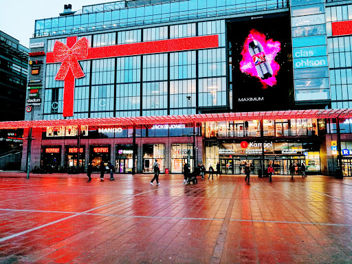 Shopping centres in Helsinki