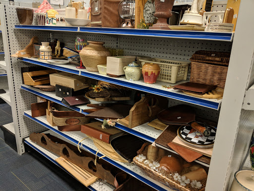 Thrift Store «Goodwill West Broad Street Retail Store», reviews and photos