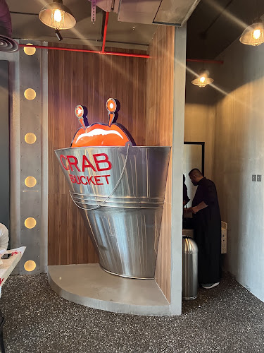 كراب بوكيت Crab Bucket - مطعم مأكولات بحرية