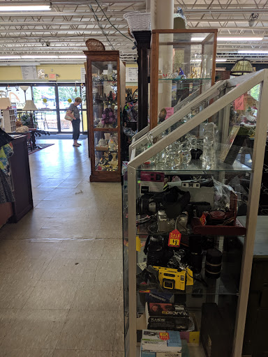 Thrift Store «The Arc Thrift Store», reviews and photos, 1 N 5th St, Rio Grande, NJ 08242, USA