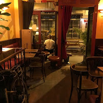 Atmosphère du Bistro Au Chat Noir à Paris - n°15