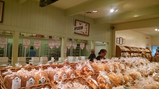 Grocery Store «Delicious Orchards», reviews and photos, 320 NJ-34, Colts Neck, NJ 07722, USA