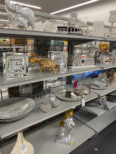 Clothing Store «Burlington Coat Factory», reviews and photos, 3671 N Freeway Blvd, Sacramento, CA 95834, USA