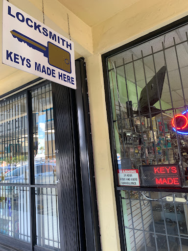 Locksmith «Alvarado Locksmith», reviews and photos, 285 NW 27th Ave #7, Miami, FL 33125, USA