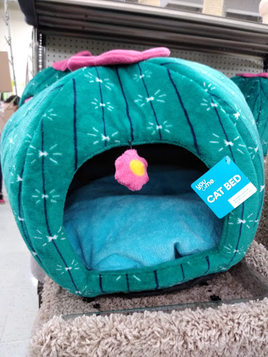 Pet Supply Store «Petco Animal Supplies», reviews and photos, 220 Maine Mall Rd, South Portland, ME 04106, USA