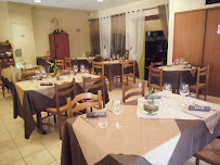 Atmosphère du Restaurant français Le Val de Gartempe à Jouhet - n°4