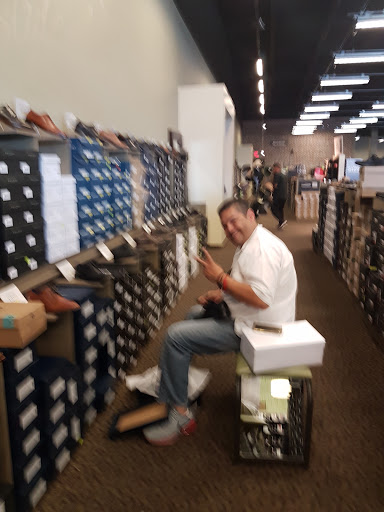 Shoe Store «DSW Designer Shoe Warehouse», reviews and photos, 1331 George Dieter Dr, El Paso, TX 79936, USA