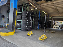 QUICKSTOP TIRE SHOP - Photo 2 - Car repair in St. Petersburg, FL, St. Petersburg