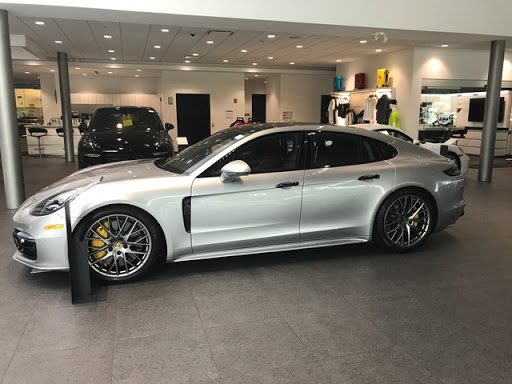 Porsche Dealer «Porsche Exchange», reviews and photos, 2300 Skokie Valley Rd, Highland Park, IL 60035, USA