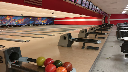 Bowling Alley «Brunswick Zone Roselle Lanes», reviews and photos, 1100 W Lake St, Roselle, IL 60172, USA