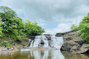 Kuderan Waterfall image