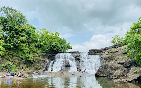 Kuderan Waterfall image