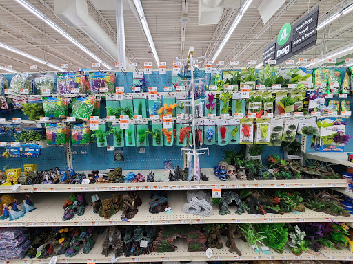 Pet Supply Store «Pet Supplies Plus», reviews and photos, 6845 Highland Rd, White Lake, MI 48383, USA