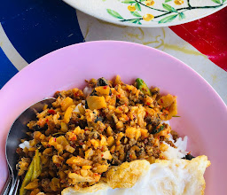 ป้าแกะ ข้าวแกงพื้นบ้าน photo